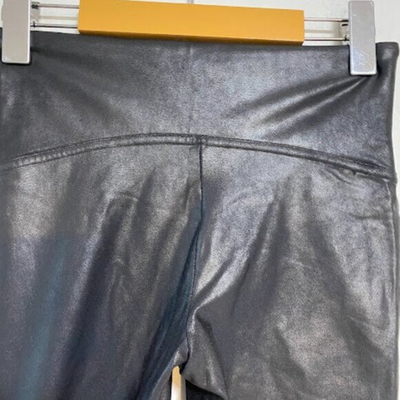 SPANX Faux Leather Leggings – Black – Size M - Picture 7 of 11